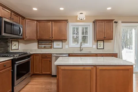 $600,000 | 13 Birch Drive, Pepperell, MA 01463