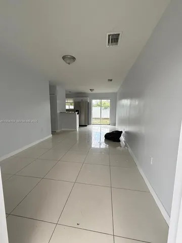 $3,000 | 2121 Northwest 72nd Street, Unit 2121, Miami, FL 33147