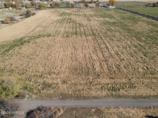 a view of ocean view