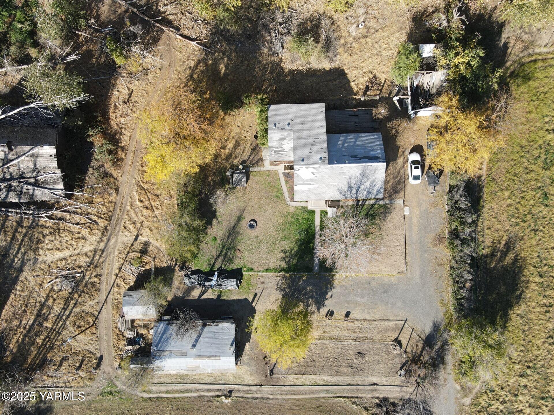 152602 West Atwood Road Prosser, WA 99350 - Photo 6 of 19 a view of the house