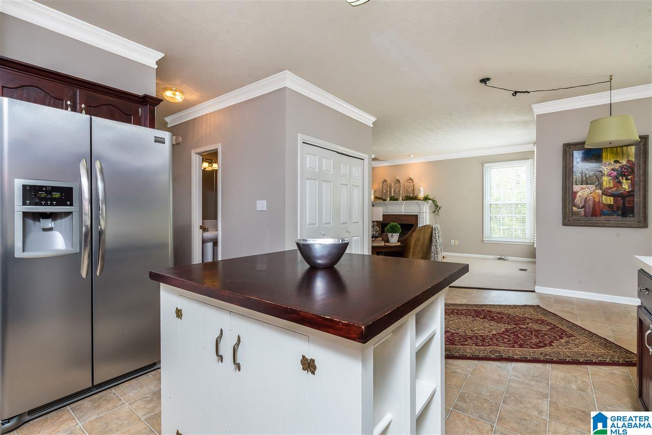 2412 Meadow Ridge Road Birmingham, AL 35242 - Photo 13 of 32