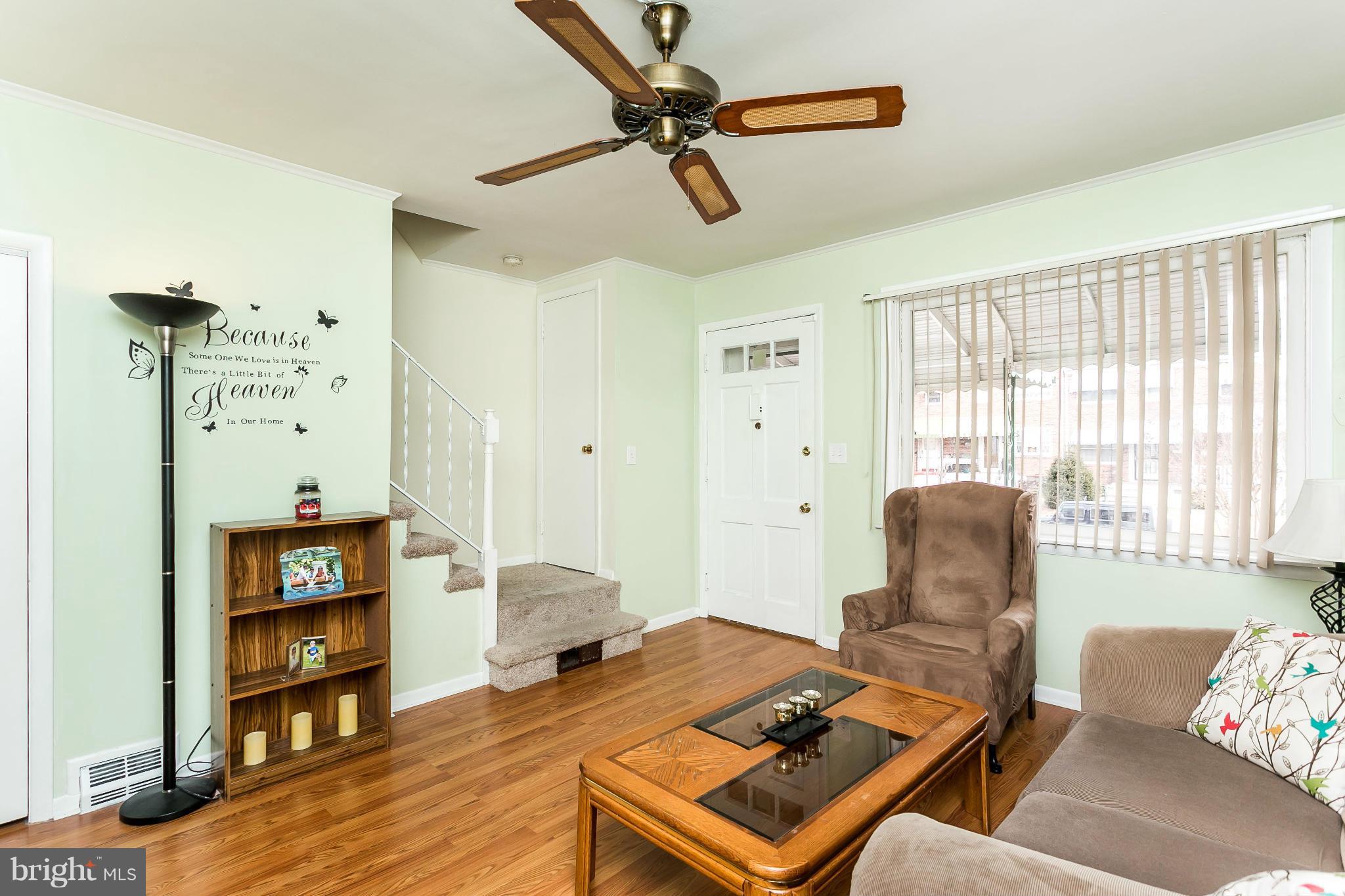 34 Berkshire Road Baltimore, MD 21221 - Photo 3 of 26 Living Room