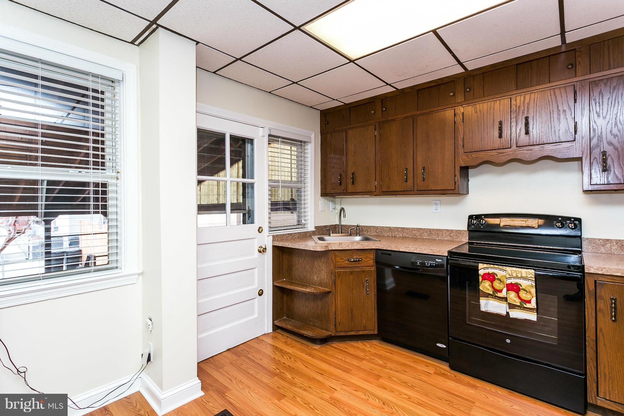 34 Berkshire Road Baltimore, MD 21221 - Photo 8 of 26 Kitchen