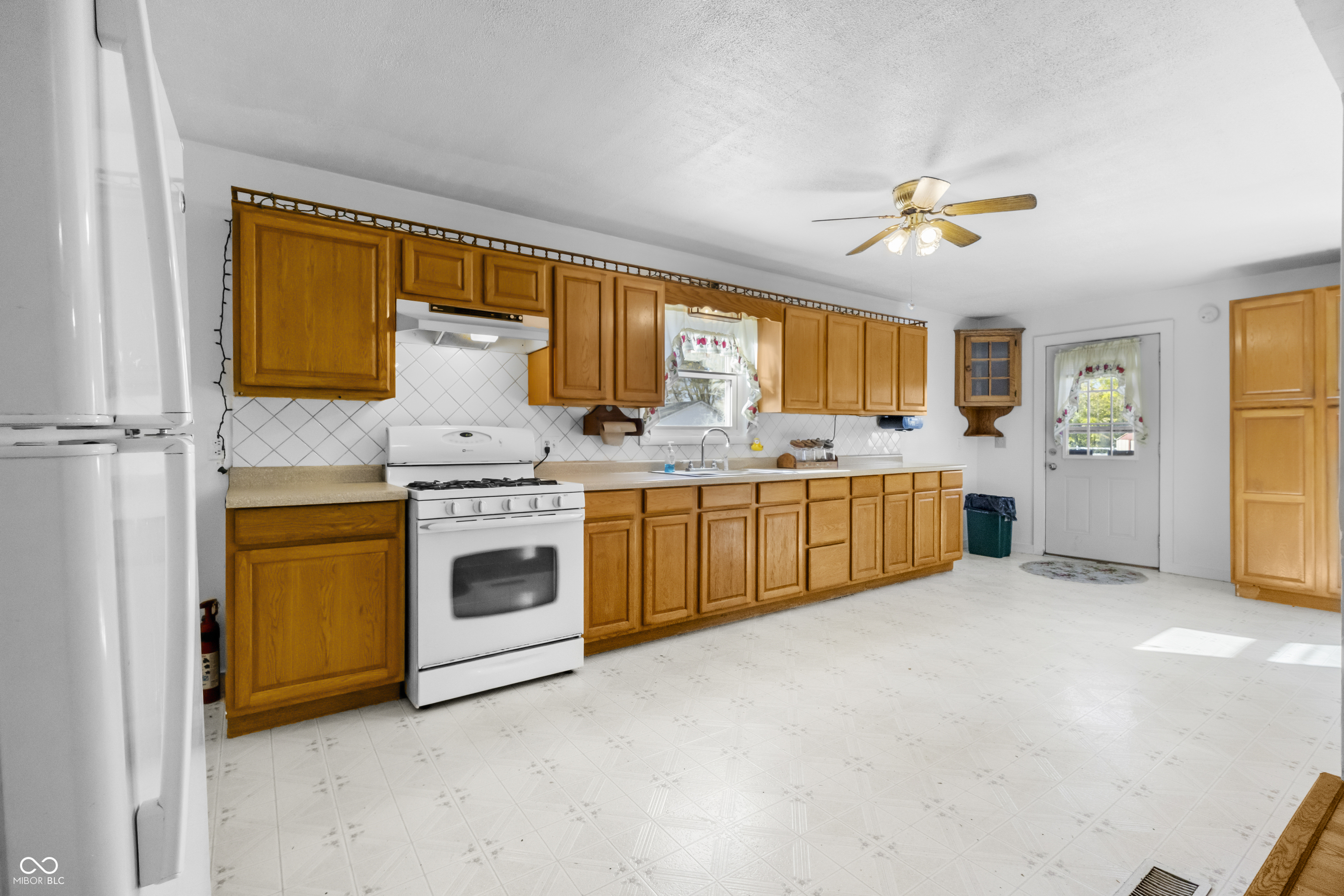 1620 Jonesville Road Columbus, IN 47201 - Photo 12 of 32 Gallery Image 12