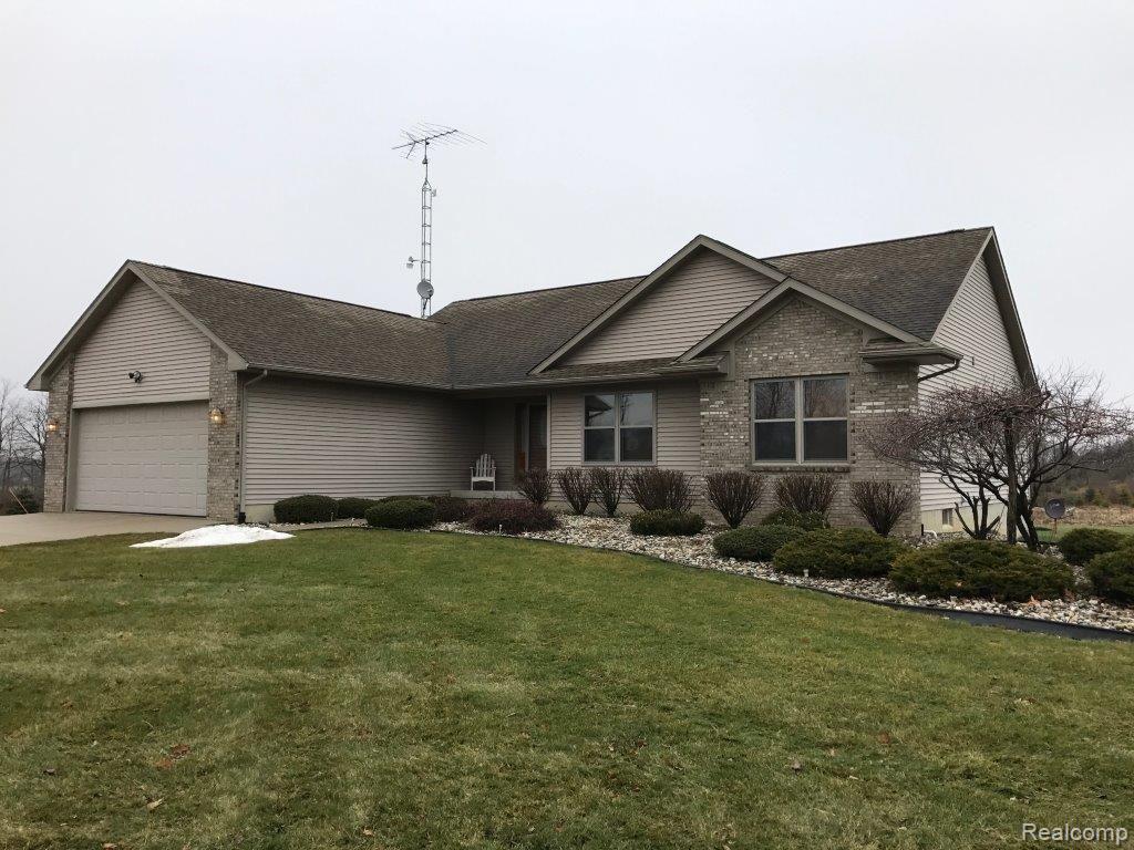 1994 Smith Road Lapeer, MI 48446 - Photo 4 of 30 F3BEAAC2-C10C-4E83-80D2-1E4DC8186EFD.JPG