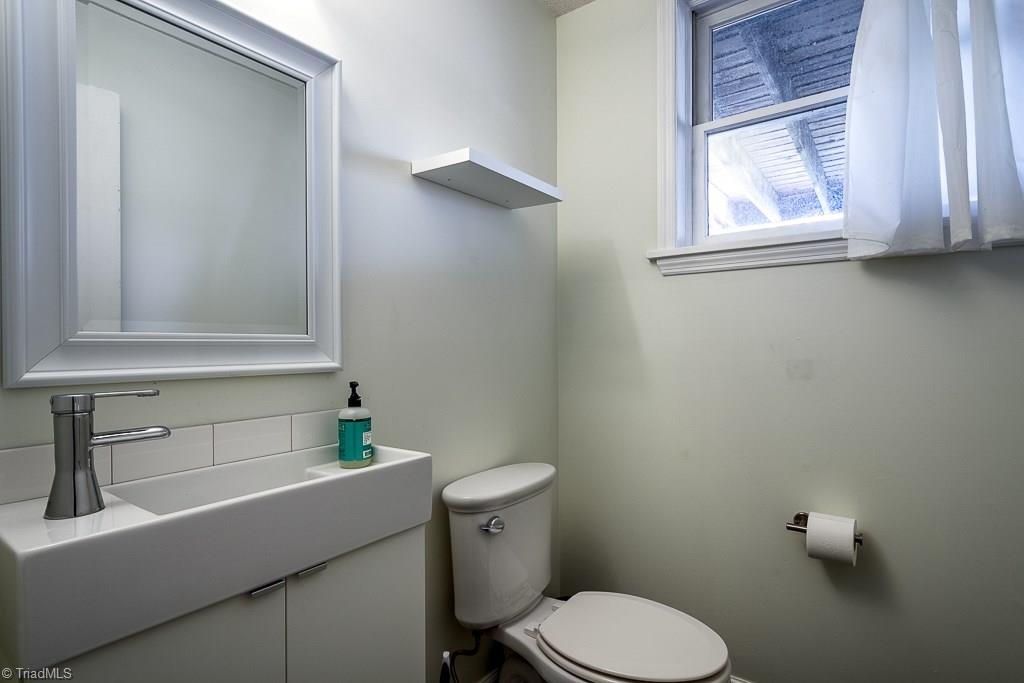 2611 Farmbrook Road Winston-Salem, NC 27103 - Photo 24 of 30 Half bath in basement