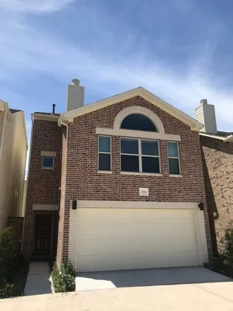 $2,300 | 11506 Main Elm Drive, Houston, TX 77025