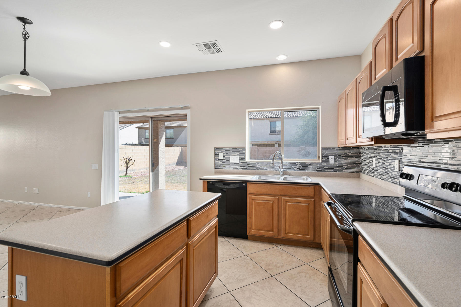 5425 West Apollo Road Laveen, AZ 85339 - Photo 10 of 26 009-5425WestApolloRoad-Phoenix-AZ-85339-