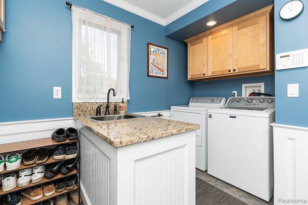 2072 Ridgefield Court Rochester Hills, MI 48306 - Photo 17 of 41