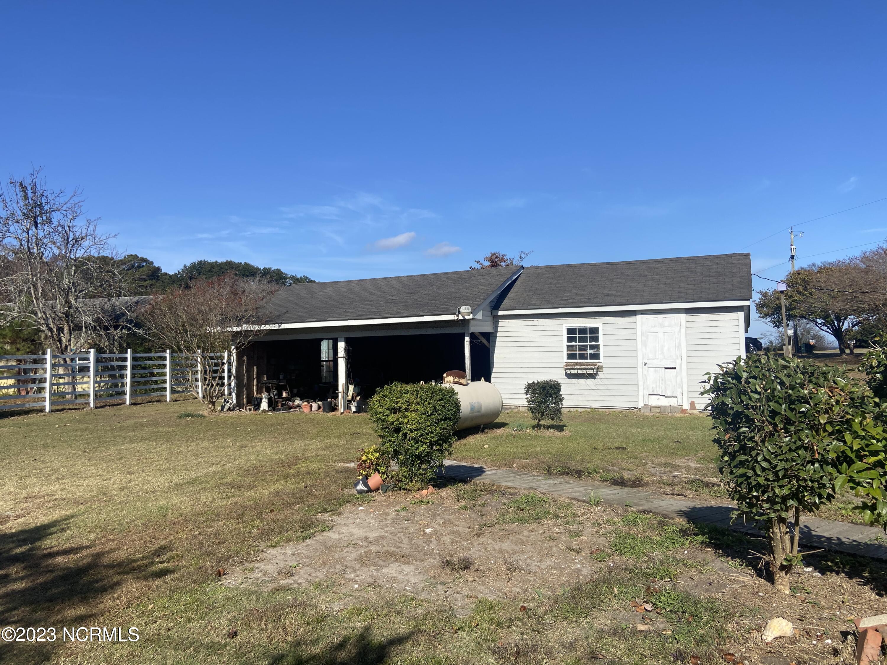 1127 Waterlily Road Coinjock, NC 27923 - Photo 3 of 4 BE5ABB72-62F7-49E9-BCF7-EC601C971092