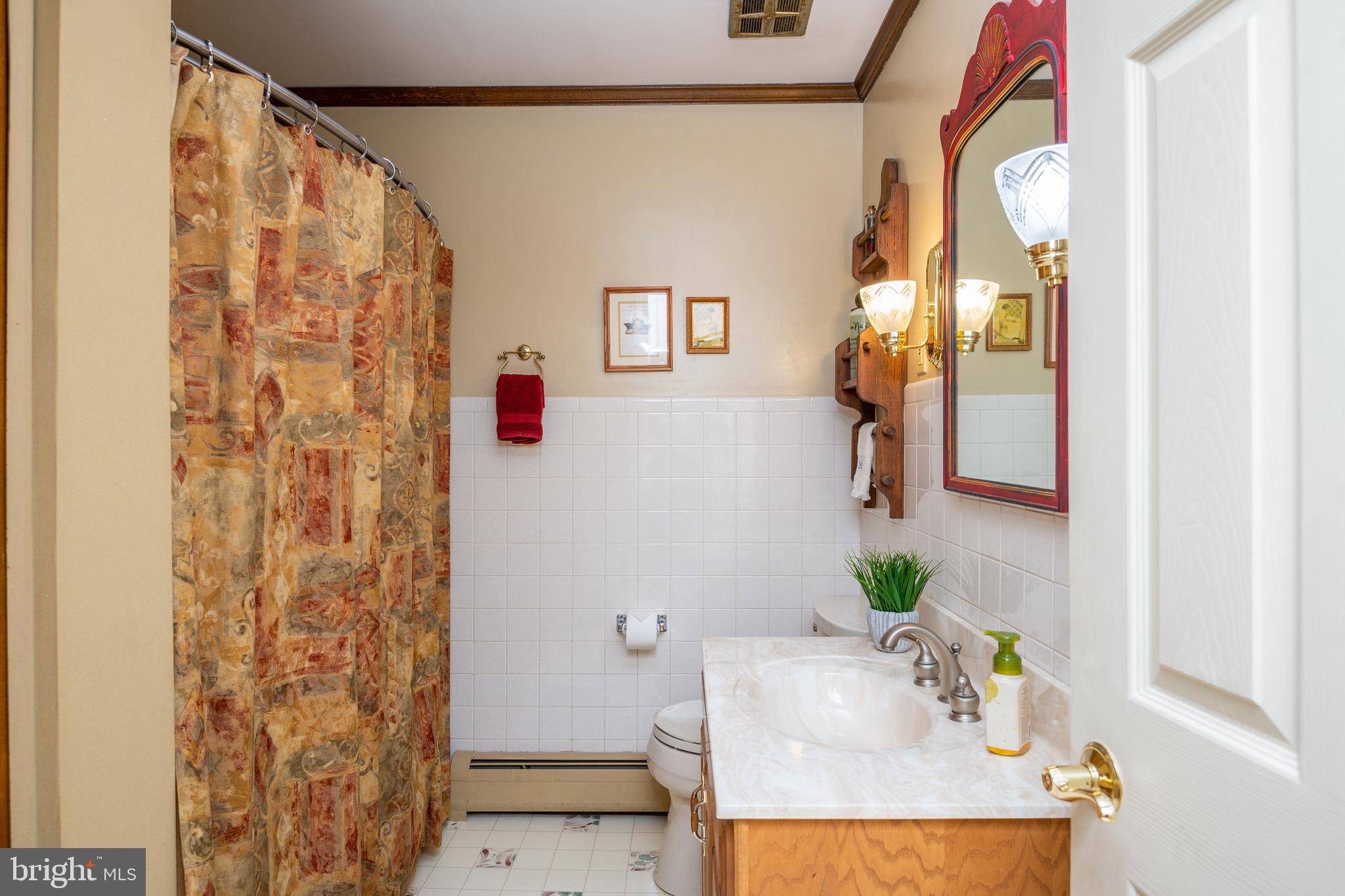 145 Creamery Road Elverson, PA 19520 - Photo 29 of 56 Guest bath