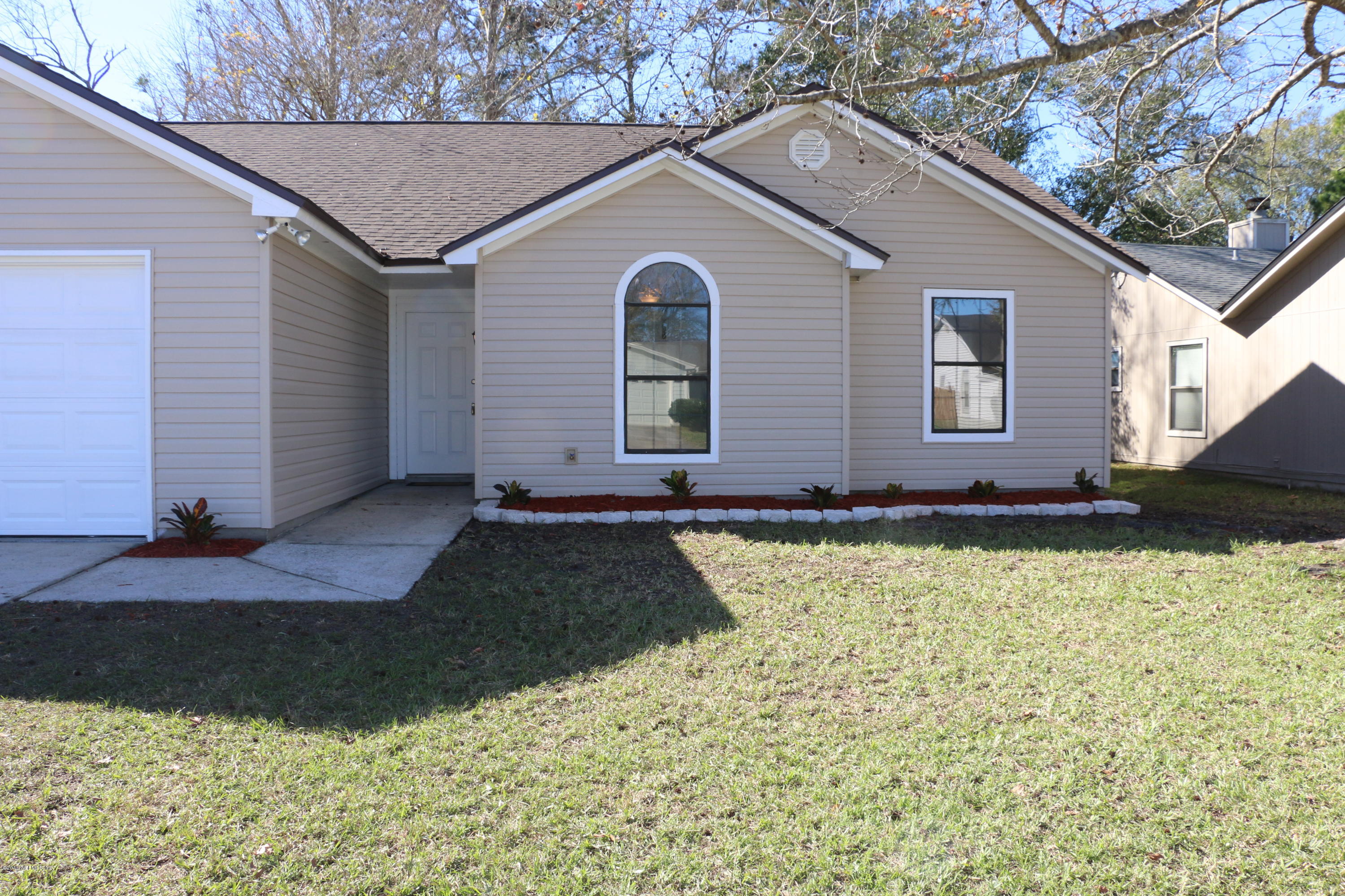 936 Aries Road West Jacksonville, FL 32216 - Photo 4 of 24 IMG_3799