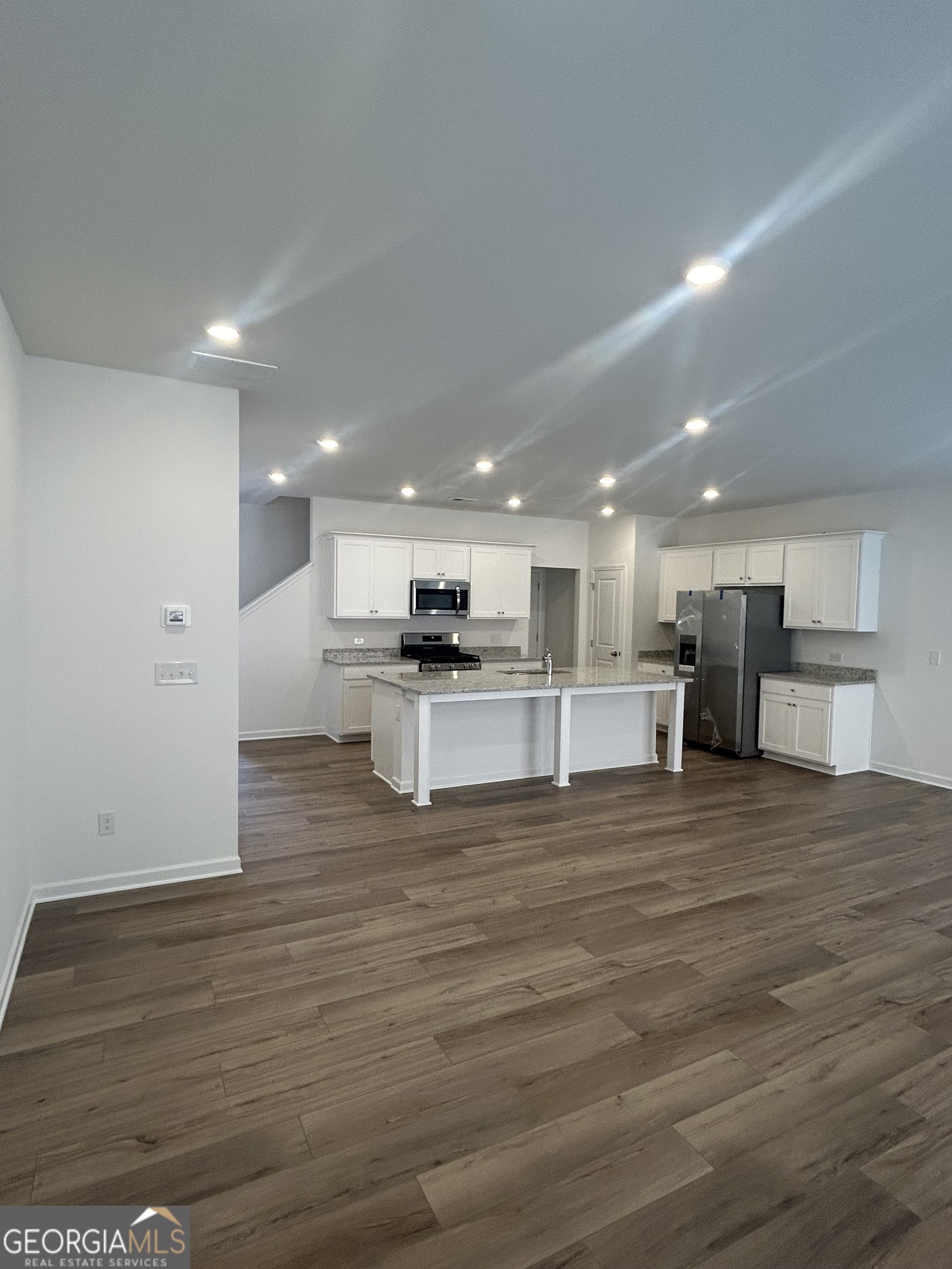 160 Vision Street Bethlehem, GA 30620 - Photo 4 of 11