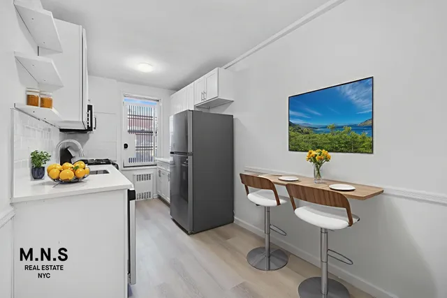 $399,000 | 143-25 84th Drive, Unit 3J | Briarwood