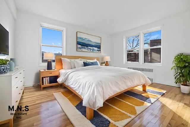 $399,000 | 143-25 84th Drive, Unit 3J | Briarwood