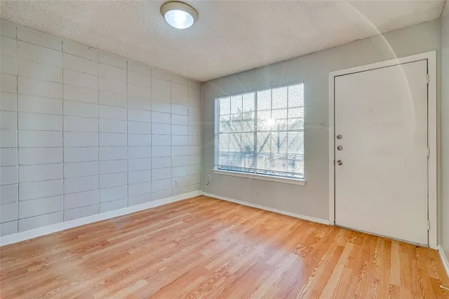 $750 | 311 East 31st Street, Unit 303A, Austin, TX 78705