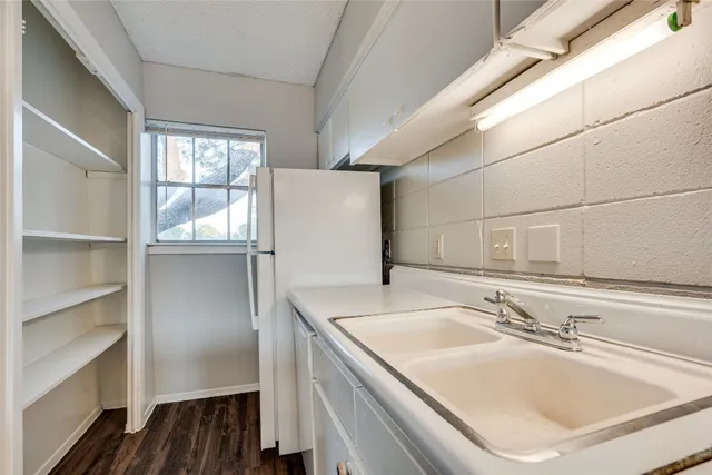 $750 | 311 East 31st Street, Unit 303A, Austin, TX 78705