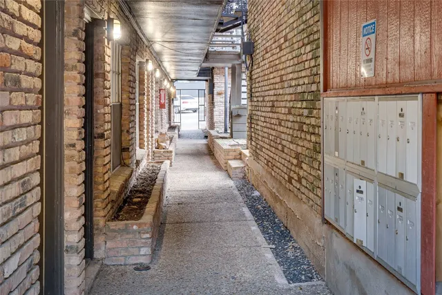 $750 | 311 East 31st Street, Unit 303A, Austin, TX 78705