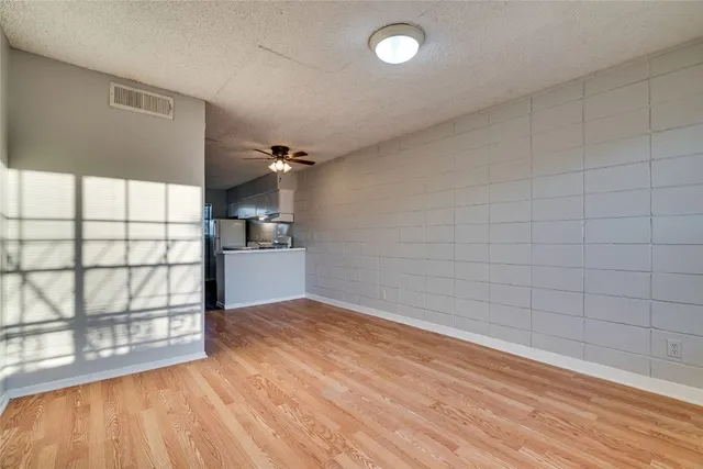 $750 | 311 East 31st Street, Unit 303A, Austin, TX 78705