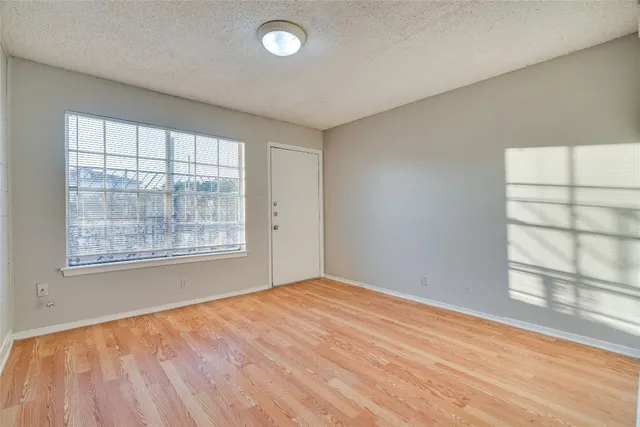 $750 | 311 East 31st Street, Unit 303A, Austin, TX 78705