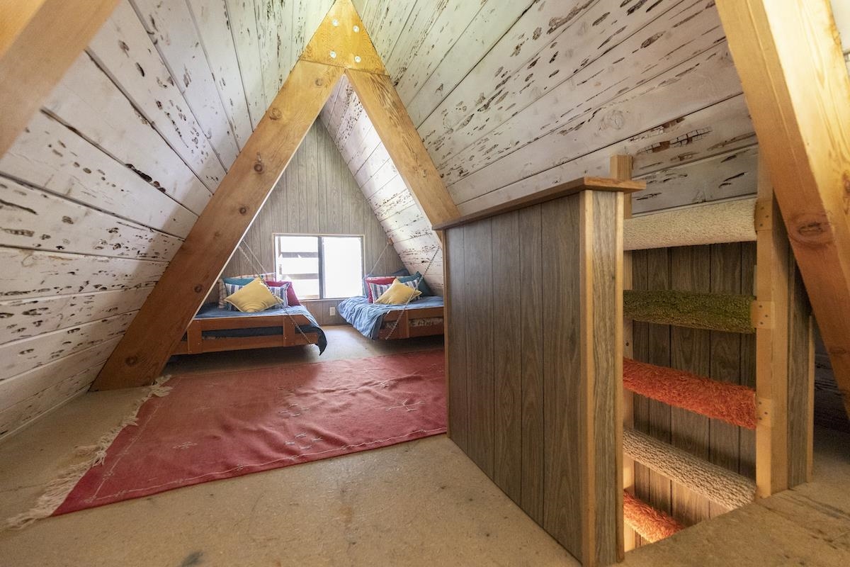 2072 Serene Road Soda Springs, CA 95728 - Photo 12 of 21 Gallery Image 12