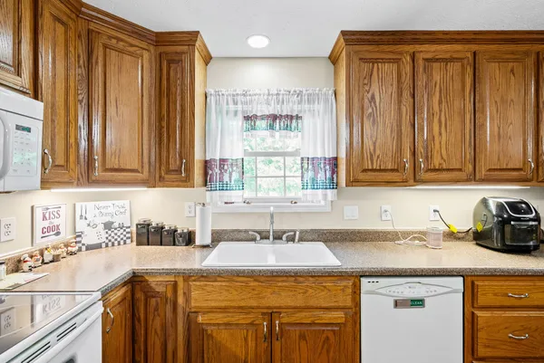 $550,000 | 1038 Phillip Drive, Portland, TN 37148
