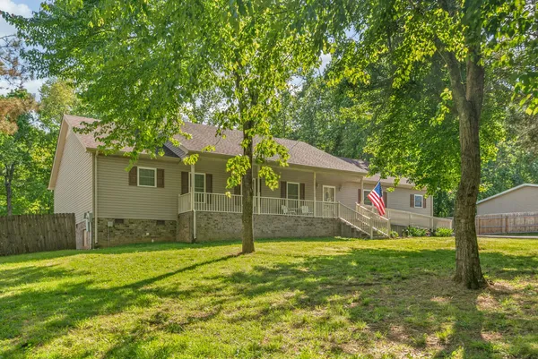 $550,000 | 1038 Phillip Drive, Portland, TN 37148