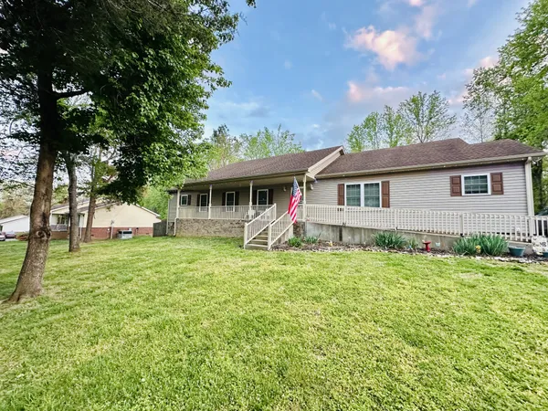 $550,000 | 1038 Phillip Drive, Portland, TN 37148