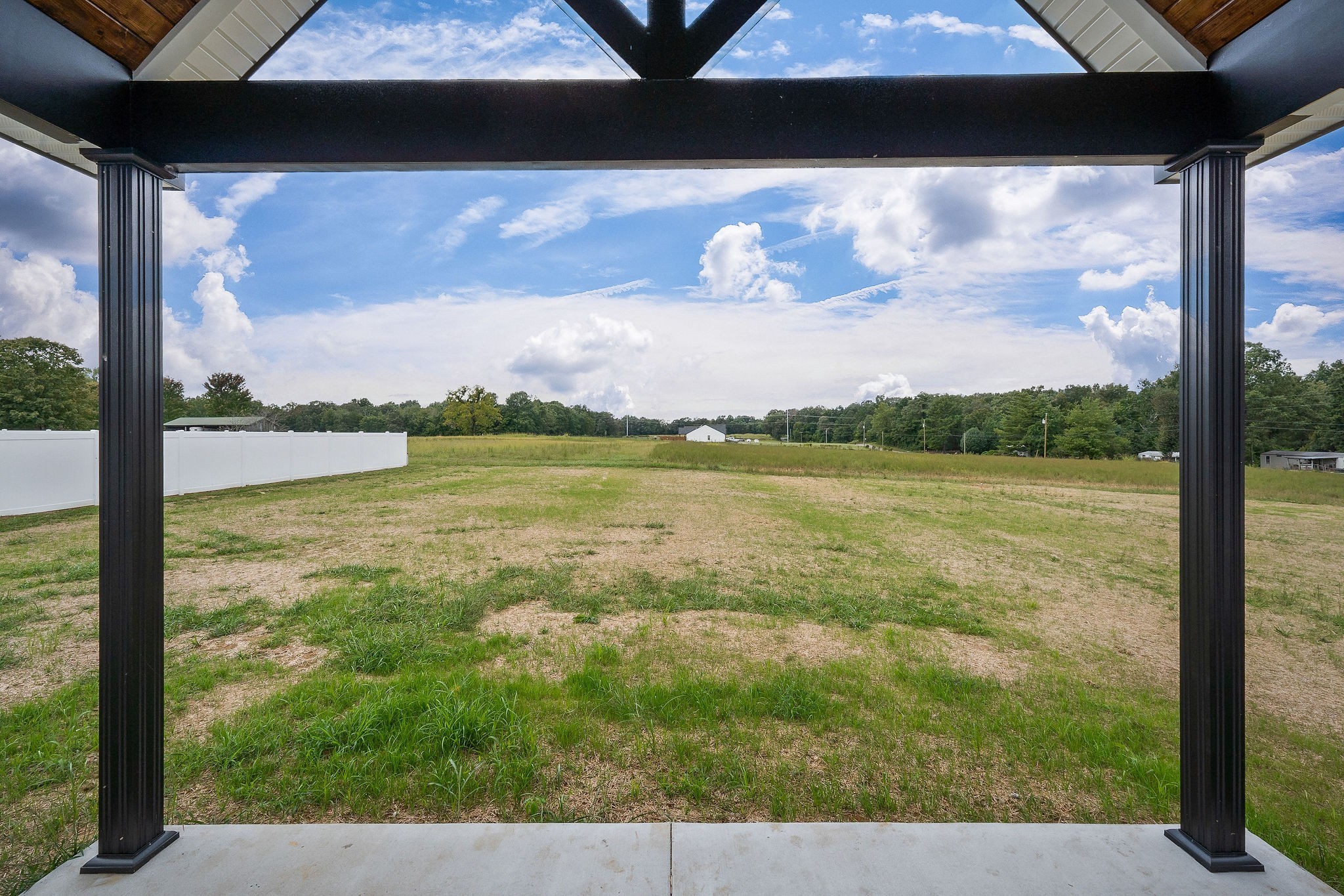 1095 Arch Cope Road Morrison, TN 37357 - Photo 29 of 29 a view of a lake from a yard