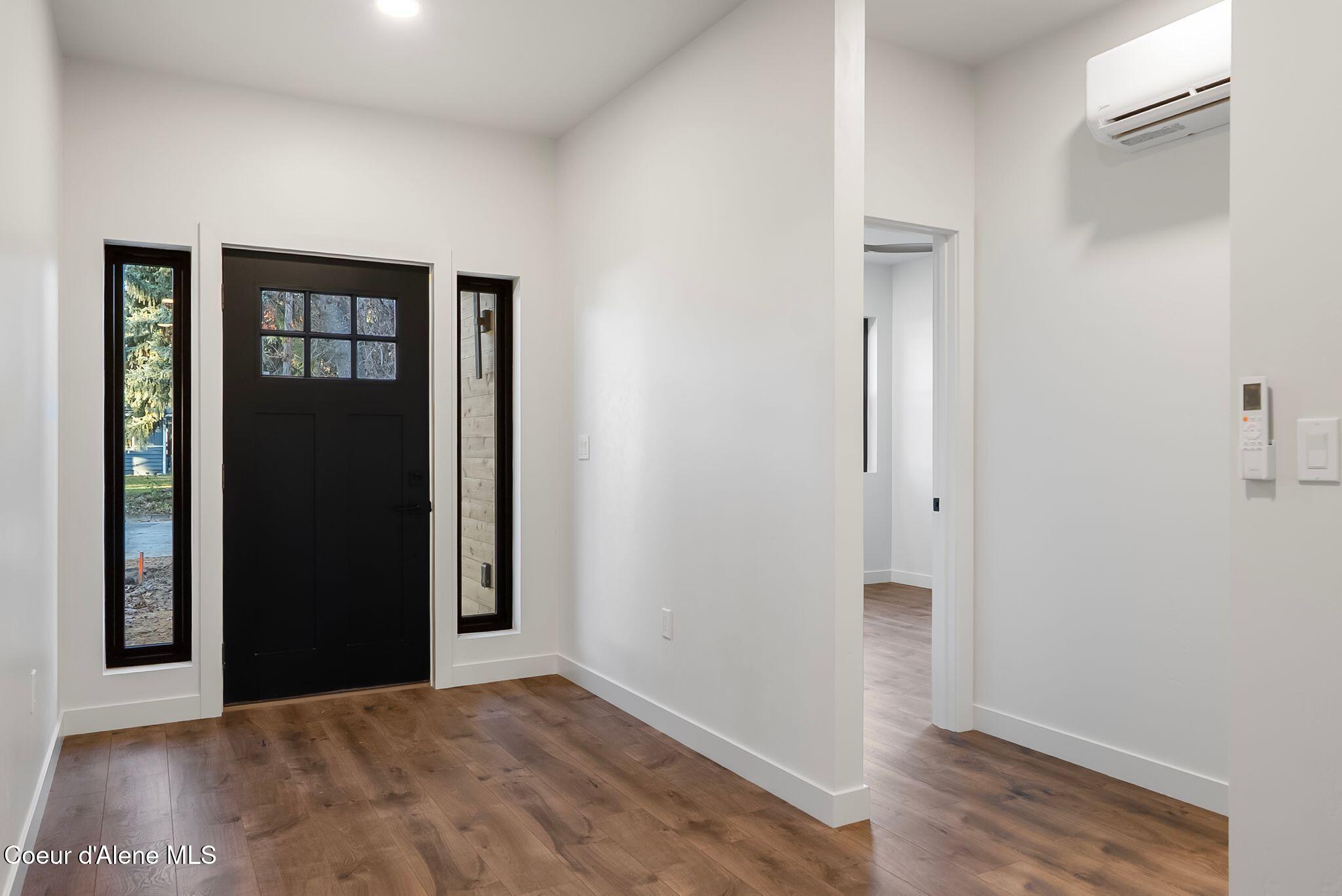 1721 Larch Street Sandpoint, ID 83864 - Photo 4 of 26 16_DSC04406