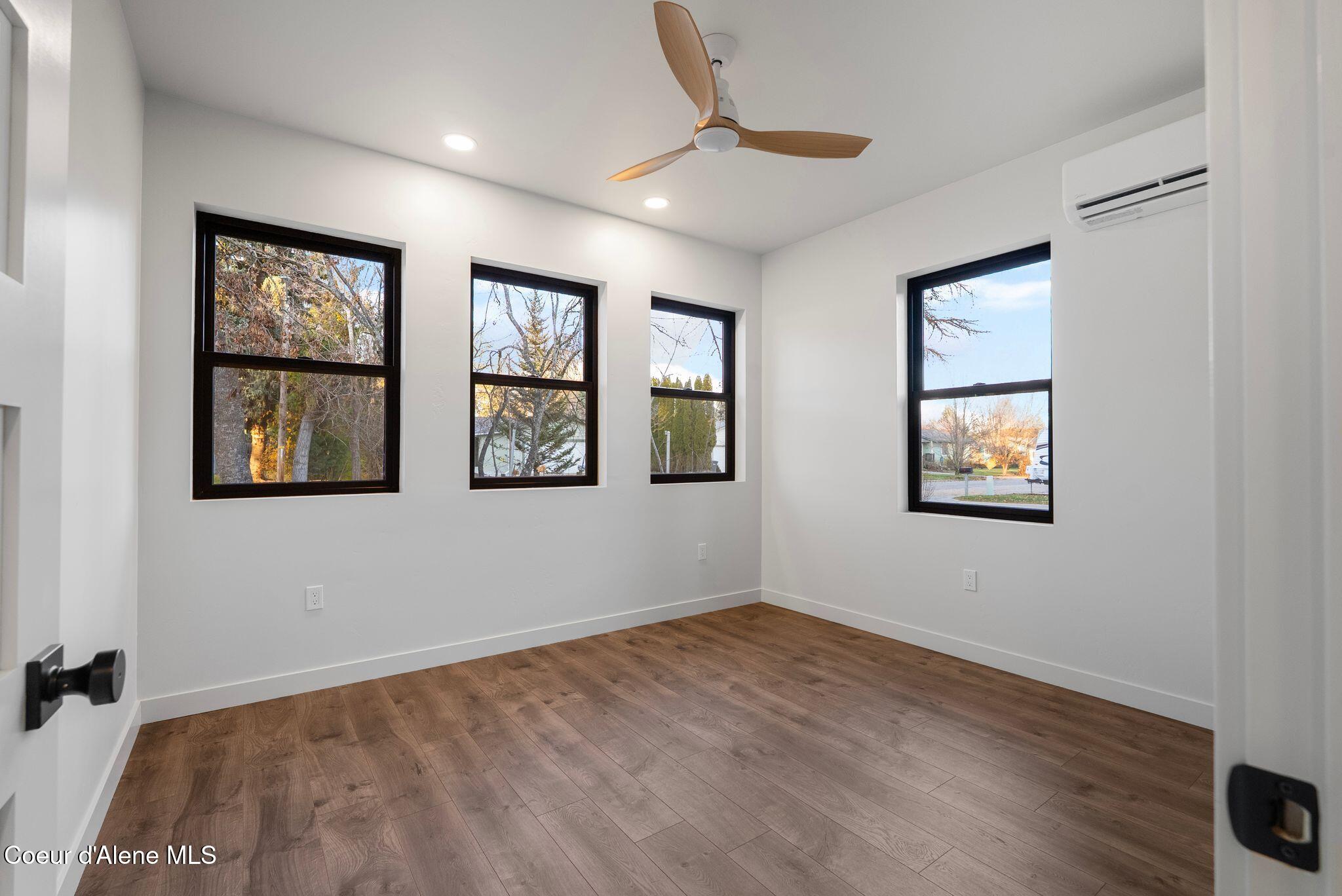 1721 Larch Street Sandpoint, ID 83864 - Photo 5 of 26 20_DSC04425