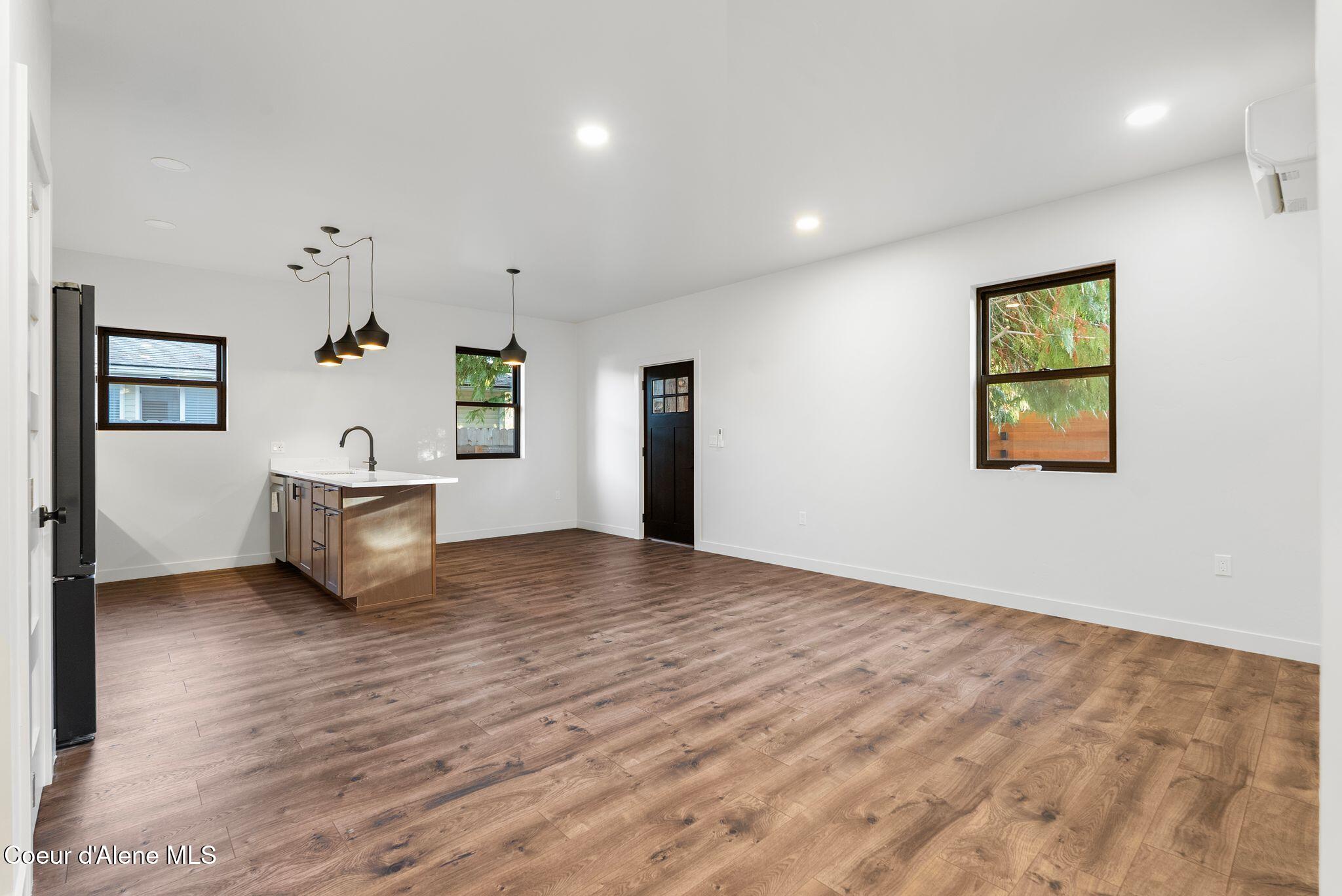 1721 Larch Street Sandpoint, ID 83864 - Photo 9 of 26 11_DSC04361