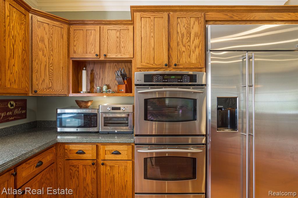 2716 Lake George Road Leonard, MI 48367 - Photo 29 of 98