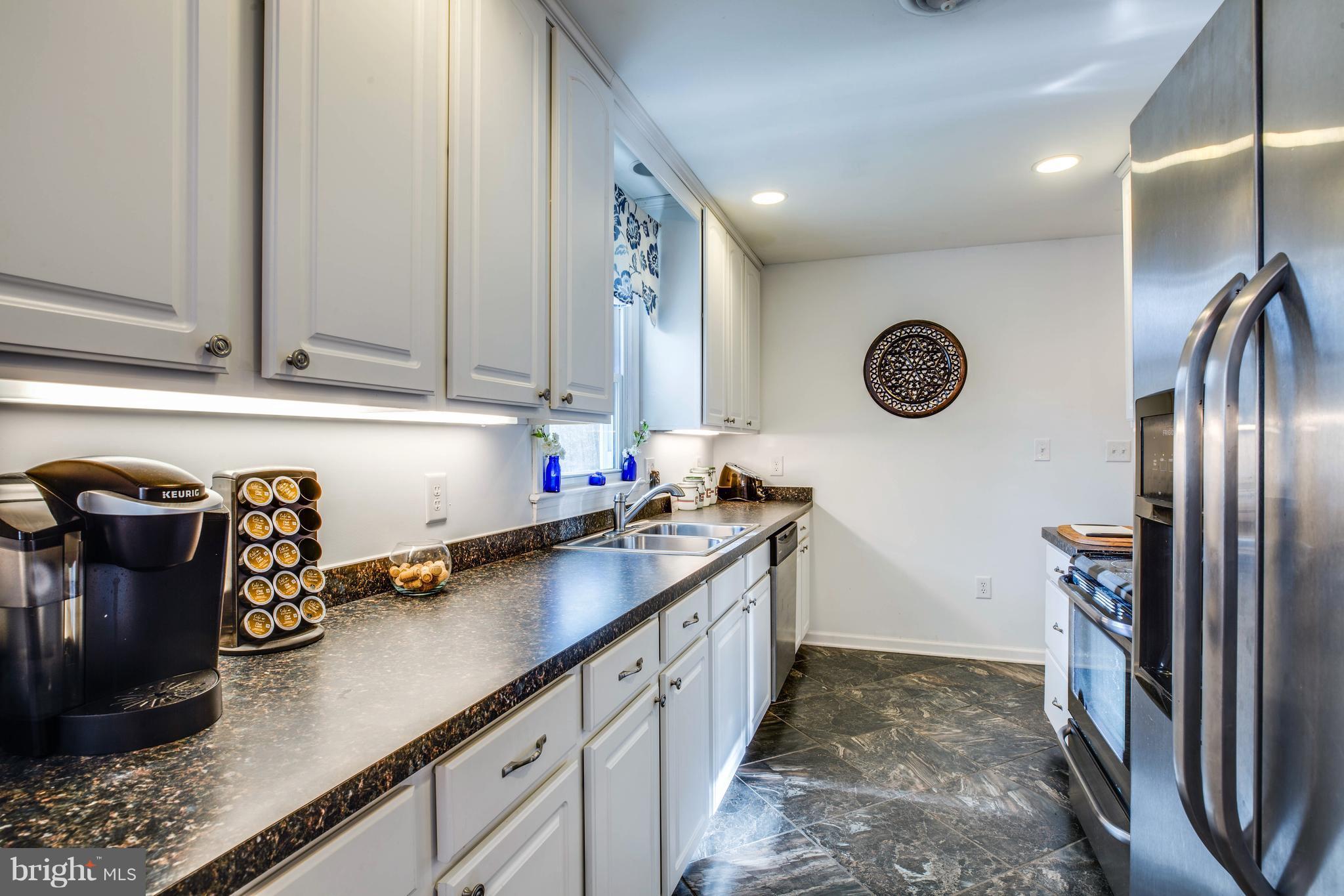 111 Sandy Ridge Road Fredericksburg, VA 22405 - Photo 8 of 29 Kitchen