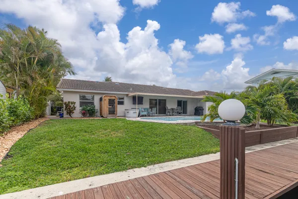 $7,800 | 2281 Southeast 11th Street, Pompano Beach, FL 33062