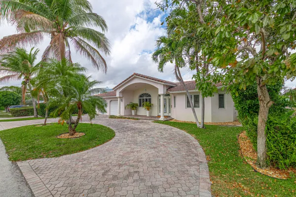 $7,800 | 2281 Southeast 11th Street, Pompano Beach, FL 33062