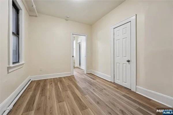 $1,950 | 7 Bender Place, Unit 3, Cliffside Park, NJ 07010