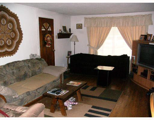 56886 Sundown Road South Bend, IN 46619 - Photo 4 of 8 Gallery Image 4