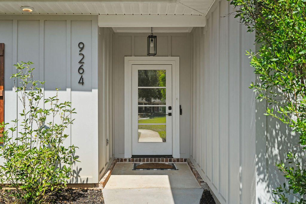 9264 Ridge Road Navarre, FL 32566 - Photo 3 of 44 DSC03405
