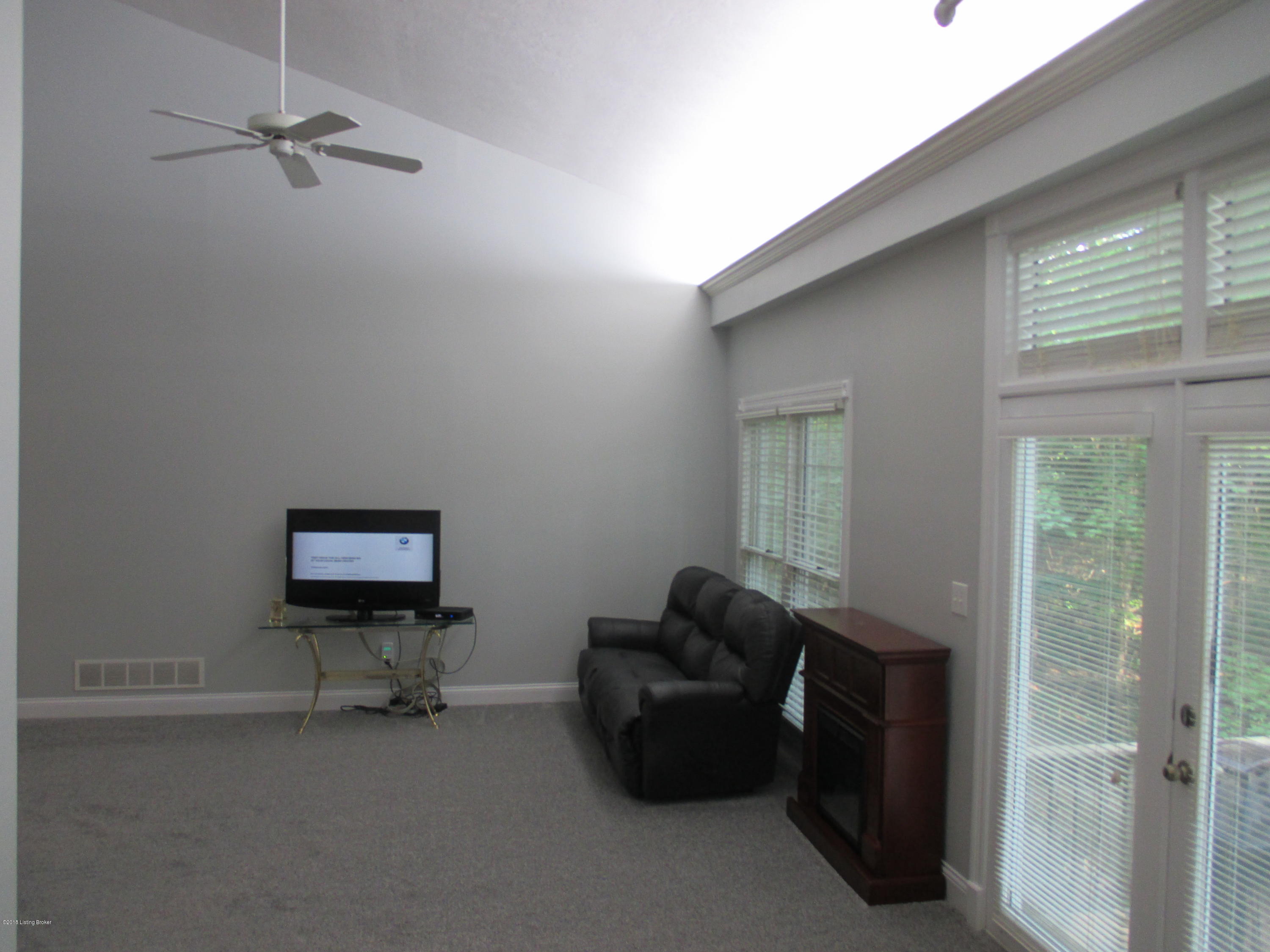 105 Hampton Road Brandenburg, KY 40108 - Photo 10 of 35 010