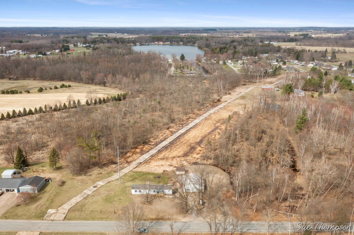 3216 Lakeside Drive Stanton, MI 48888 - Photo 24 of 25 3216-Lakeside_204