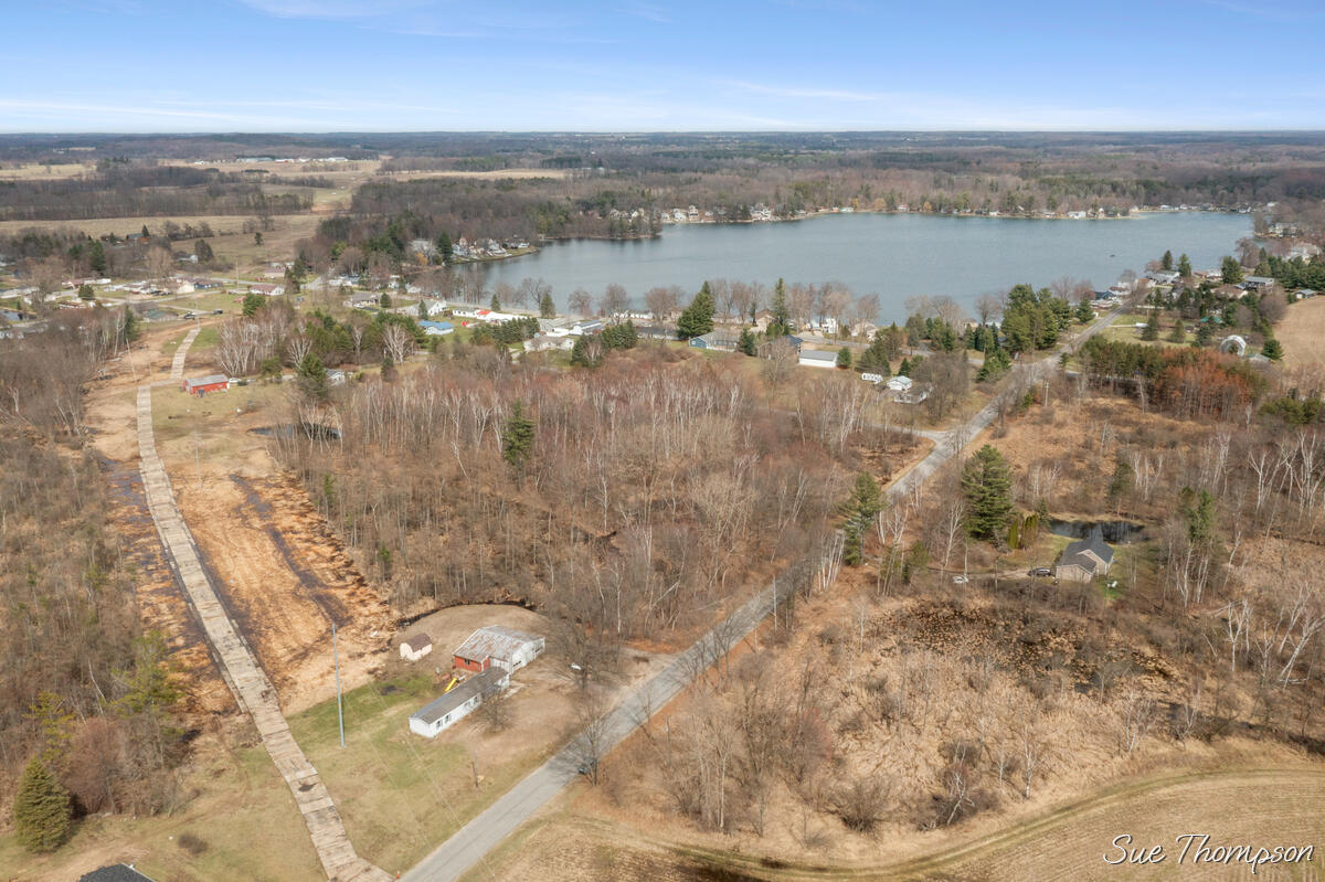 3216 Lakeside Drive Stanton, MI 48888 - Photo 25 of 25 3216-Lakeside_205