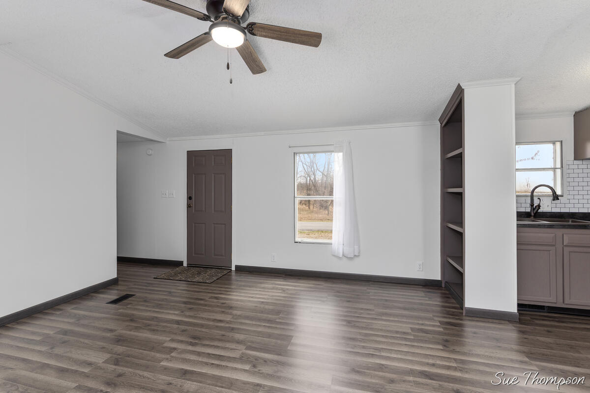 3216 Lakeside Drive Stanton, MI 48888 - Photo 8 of 25 3216-Lakeside_008