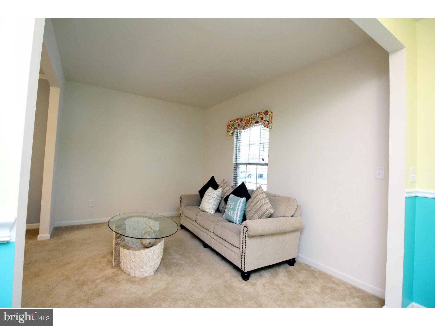 70 Foxtrail Road Smyrna, DE 19977 - Photo 2 of 19 Living Room