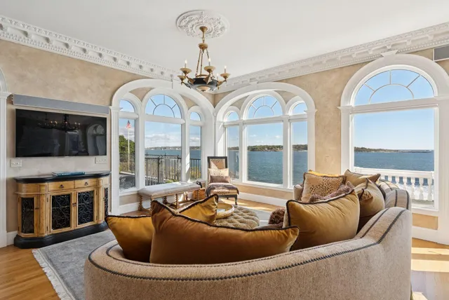 $8,000,000 | 1 Channel Road, South Portland, ME 04106