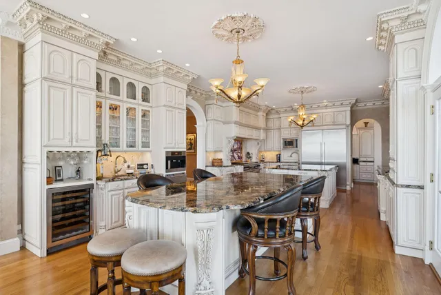 $8,000,000 | 1 Channel Road, South Portland, ME 04106