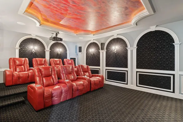 $8,000,000 | 1 Channel Road, South Portland, ME 04106