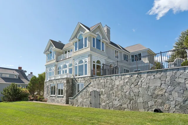 $8,000,000 | 1 Channel Road, South Portland, ME 04106