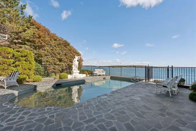 $8,000,000 | 1 Channel Road, South Portland, ME 04106