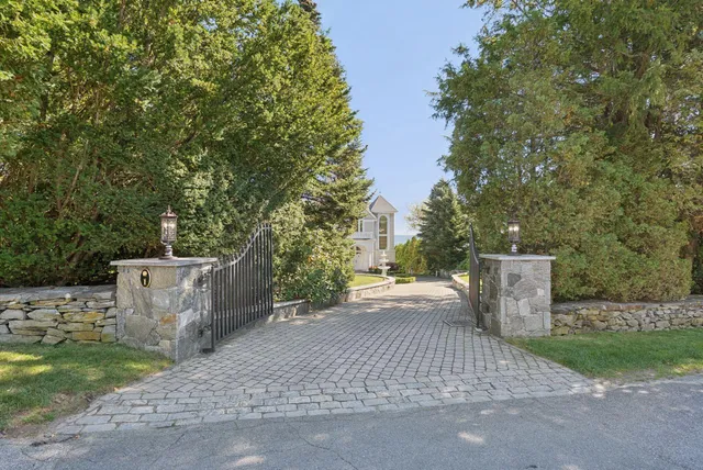 $8,000,000 | 1 Channel Road, South Portland, ME 04106